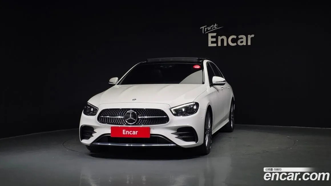 Mercedes-Benz E-Class — фото 2