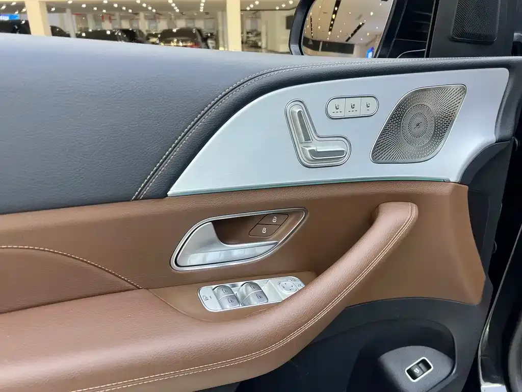 Mercedes-Benz GLE — фото 6