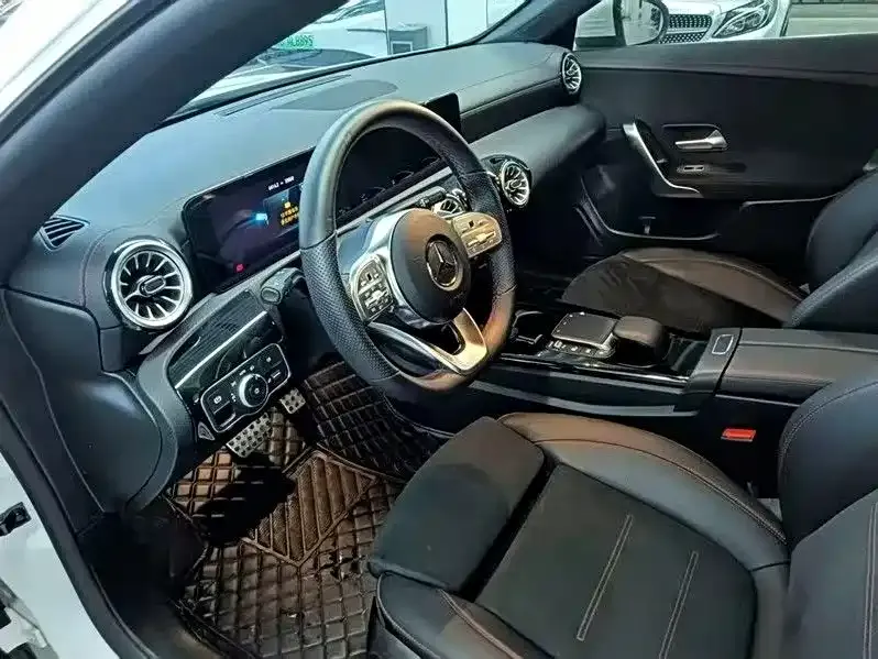 Mercedes-Benz CLA (Import) — фото 2