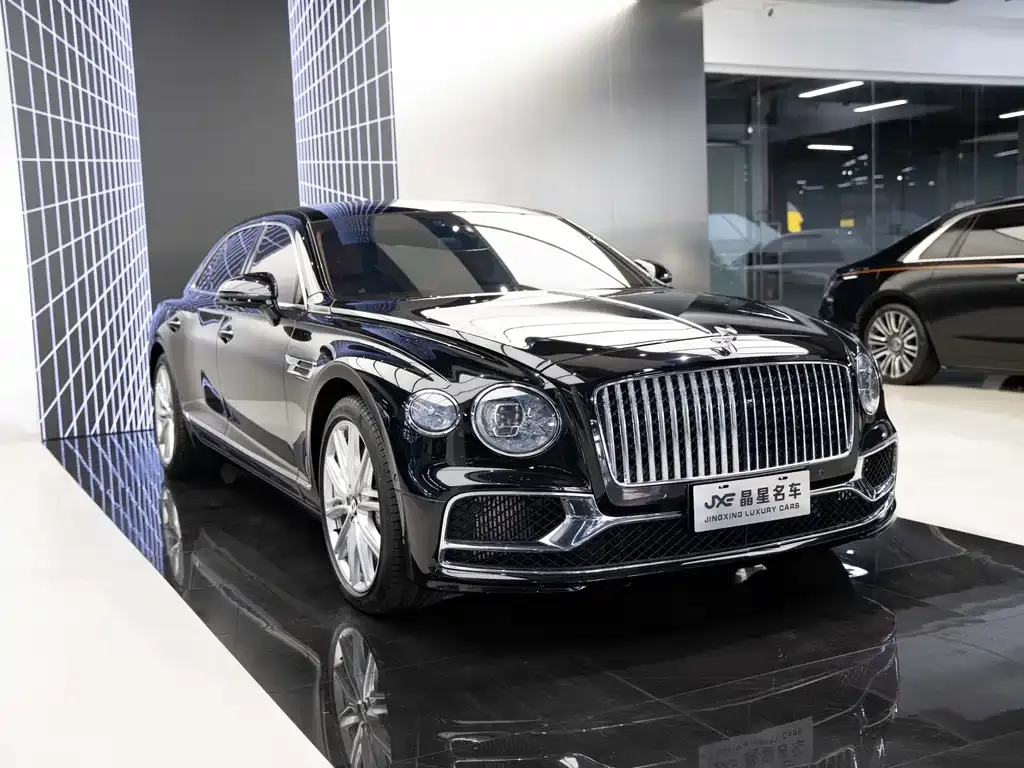 Bentley Flying Spur — фото 10
