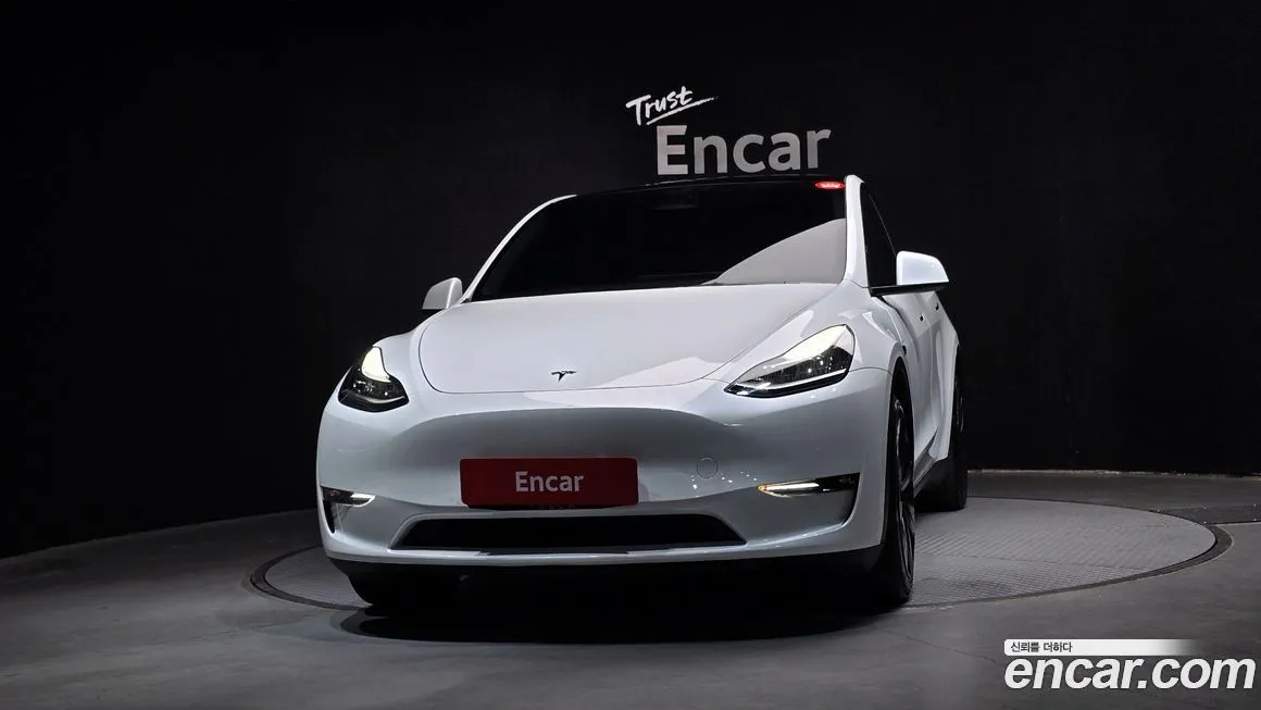 Tesla Model Y — фото 5