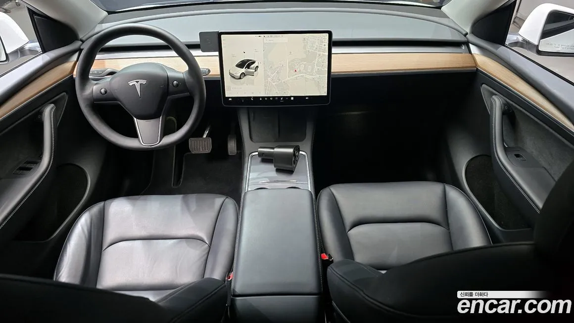 Tesla Model Y — фото 9