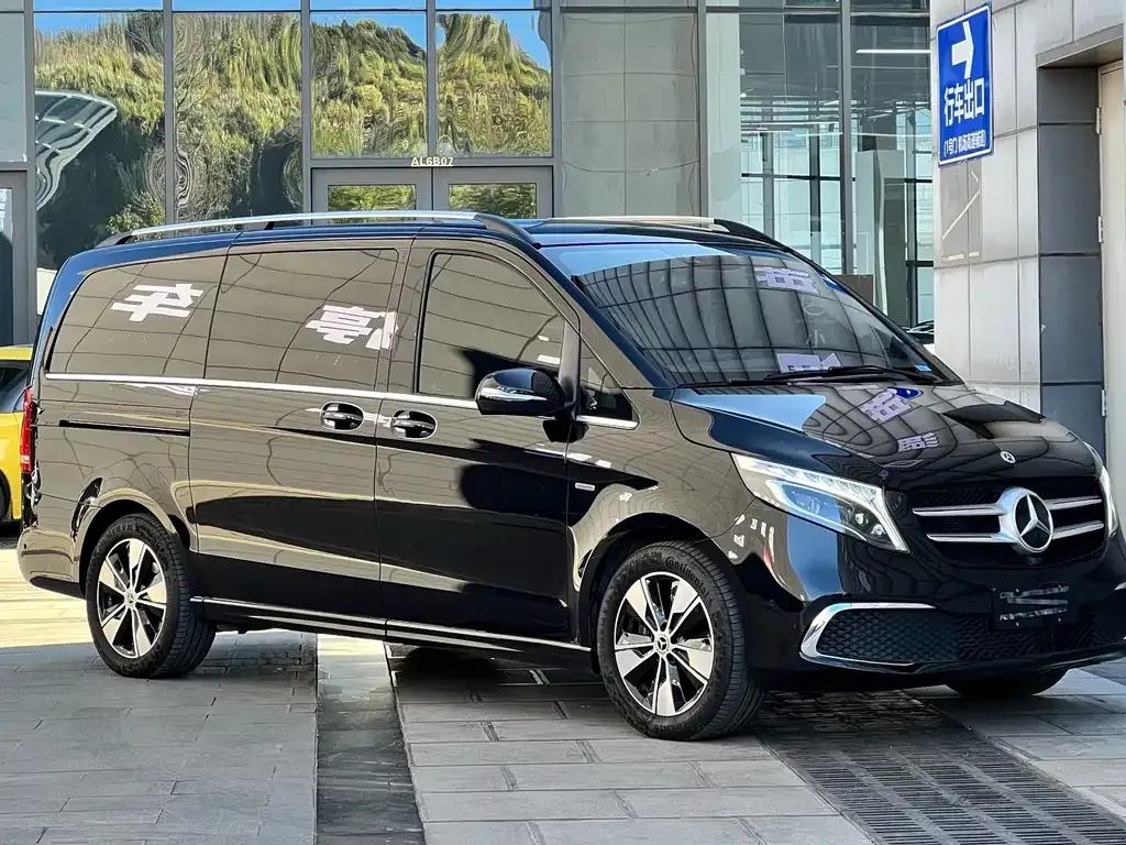 Mercedes-Benz V-Class — фото 5