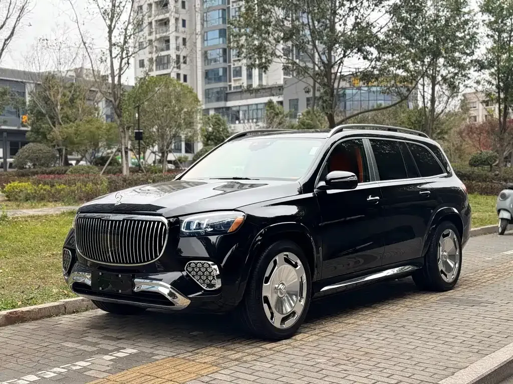 Mercedes-Benz GLS — фото 1