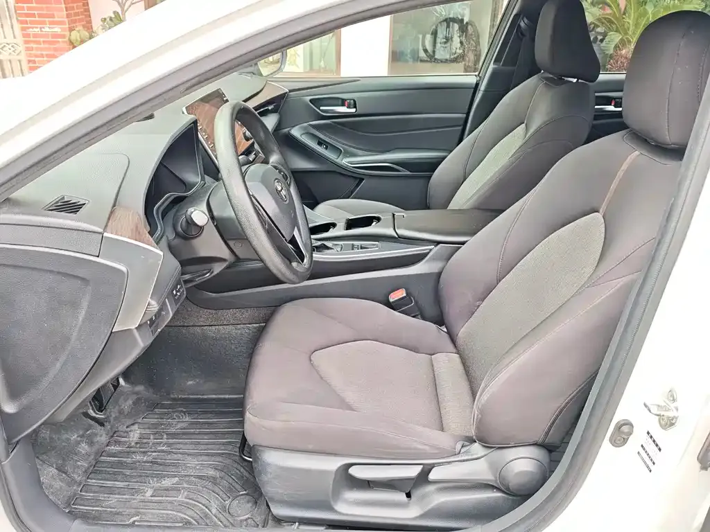 Toyota Avalon — фото 6