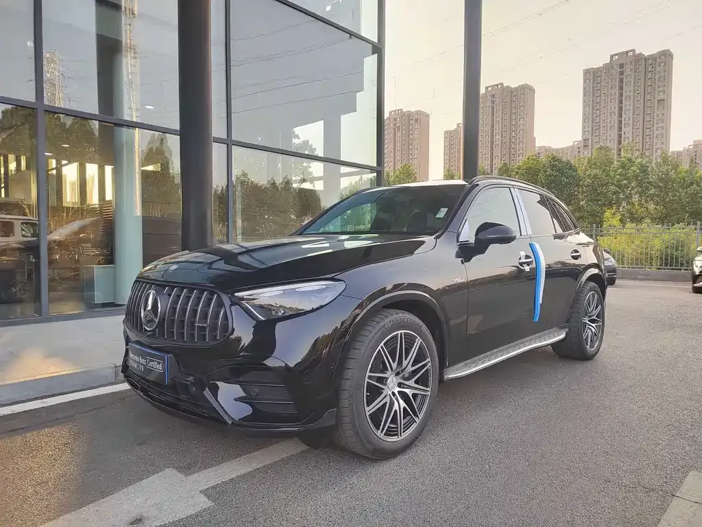 Mercedes-Benz GLC AMG — фото 1
