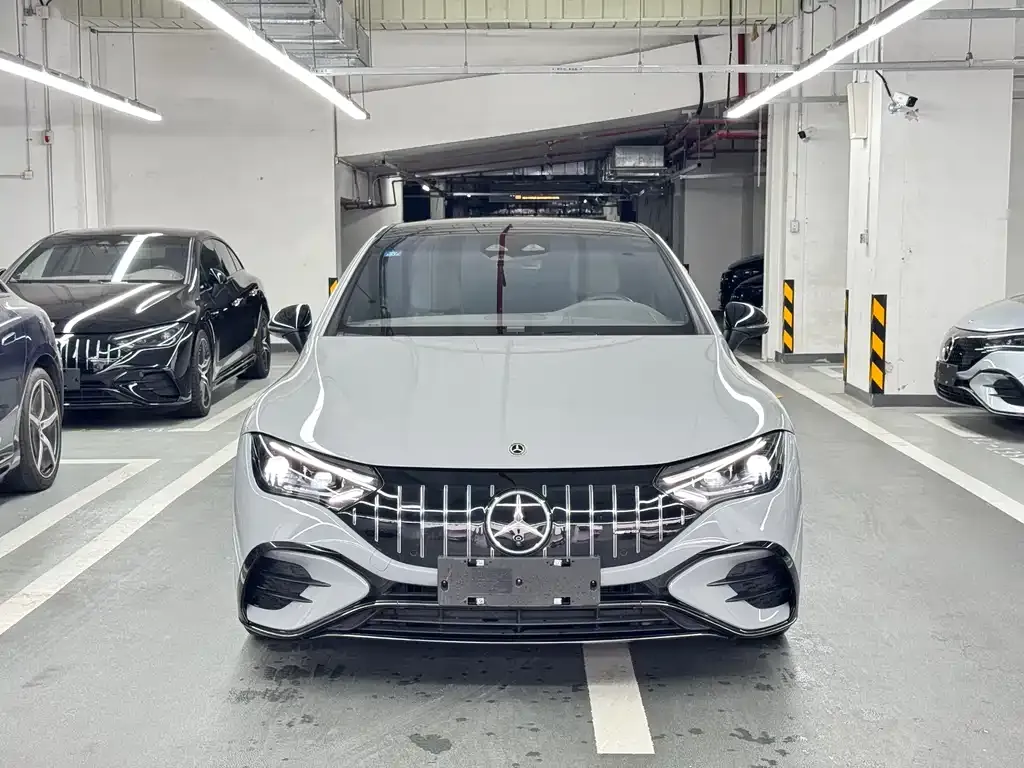 Mercedes-Benz EQE AMG — фото 2