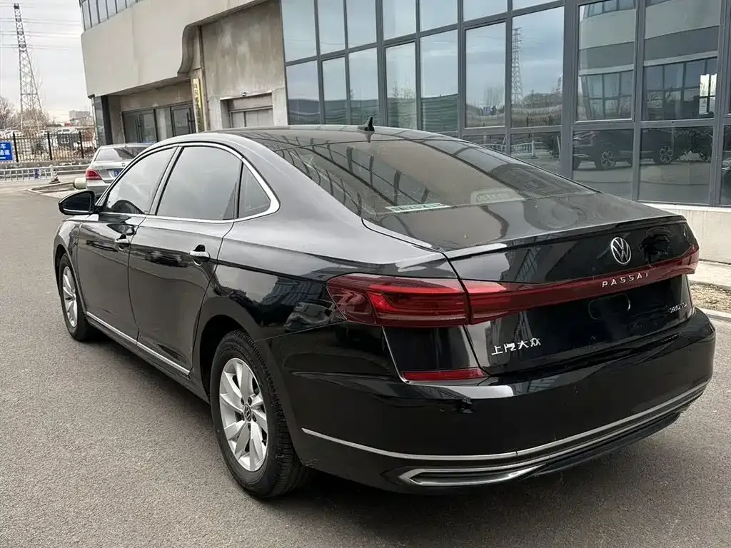 Volkswagen Passat — фото 5