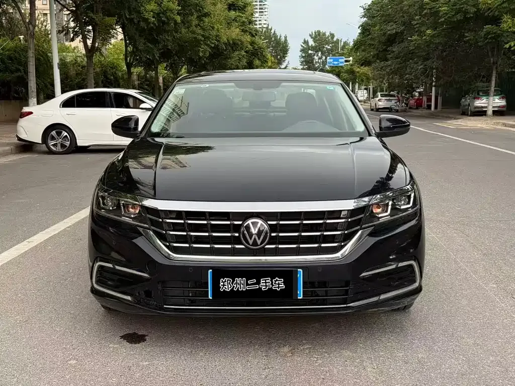 Volkswagen Passat — фото 6