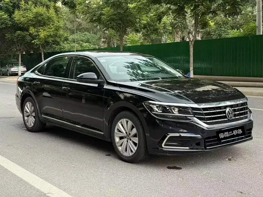 Volkswagen Passat — фото 5