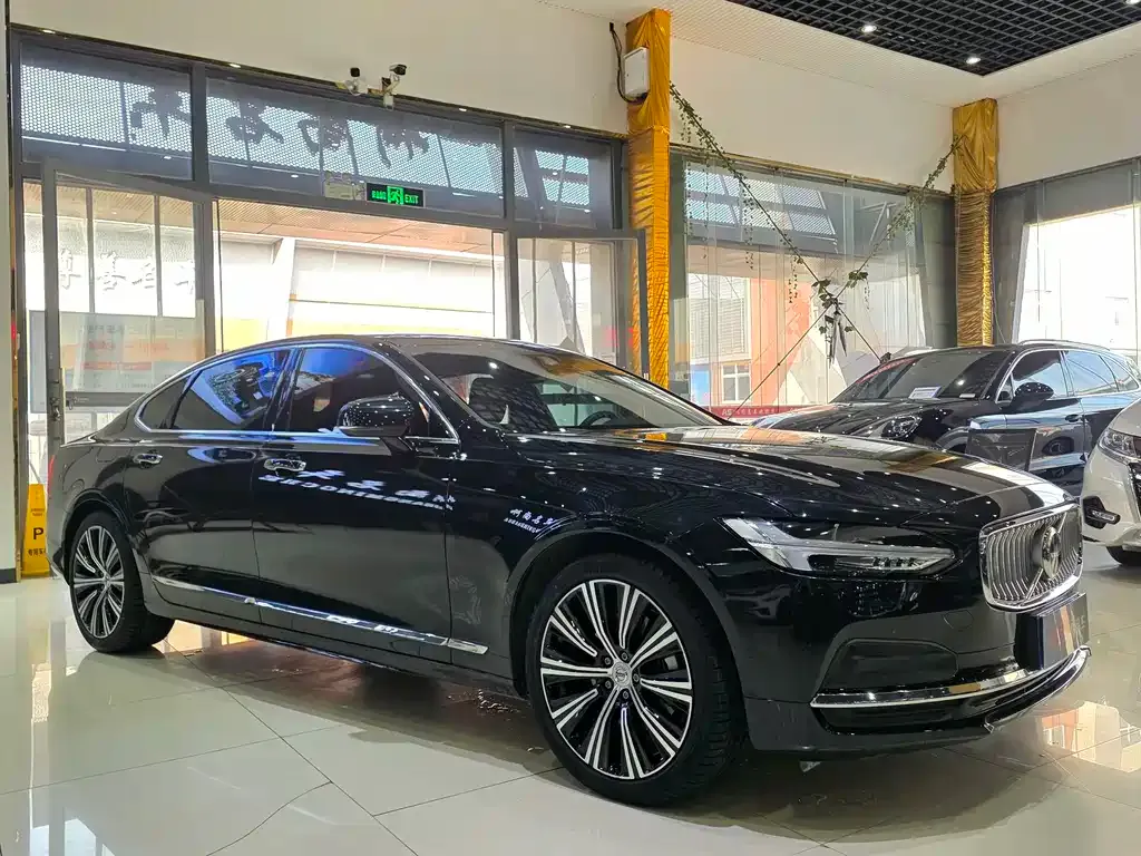 Volvo S90 — фото 10
