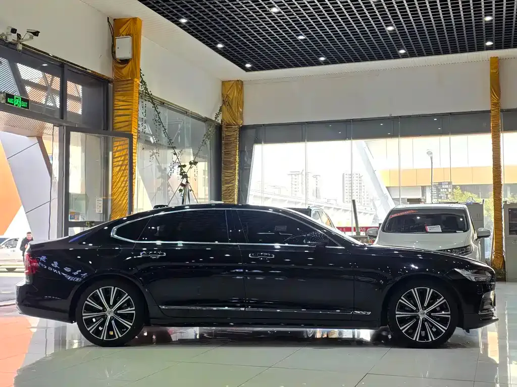 Volvo S90 — фото 6
