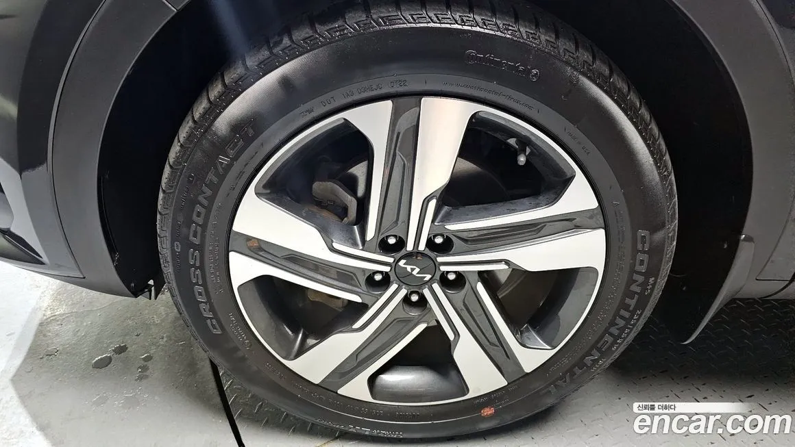 Kia Sorento — фото 6