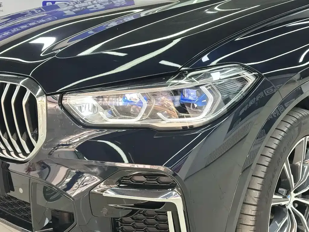BMW X5 — фото 9