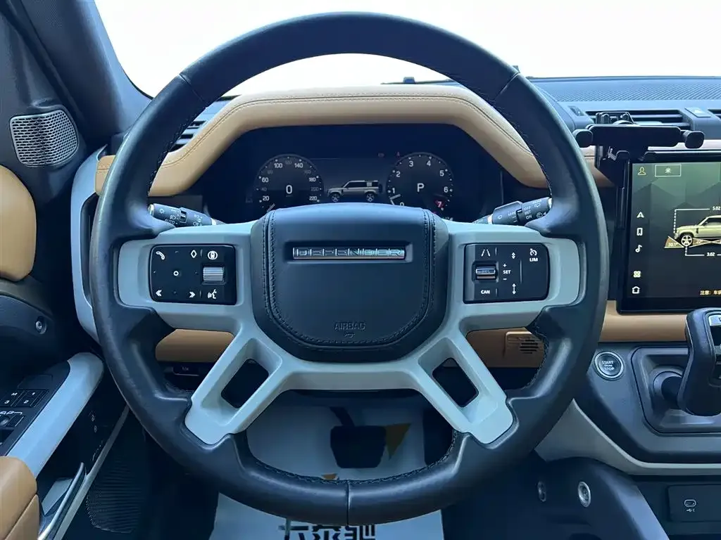 Land Rover Defender — фото 10