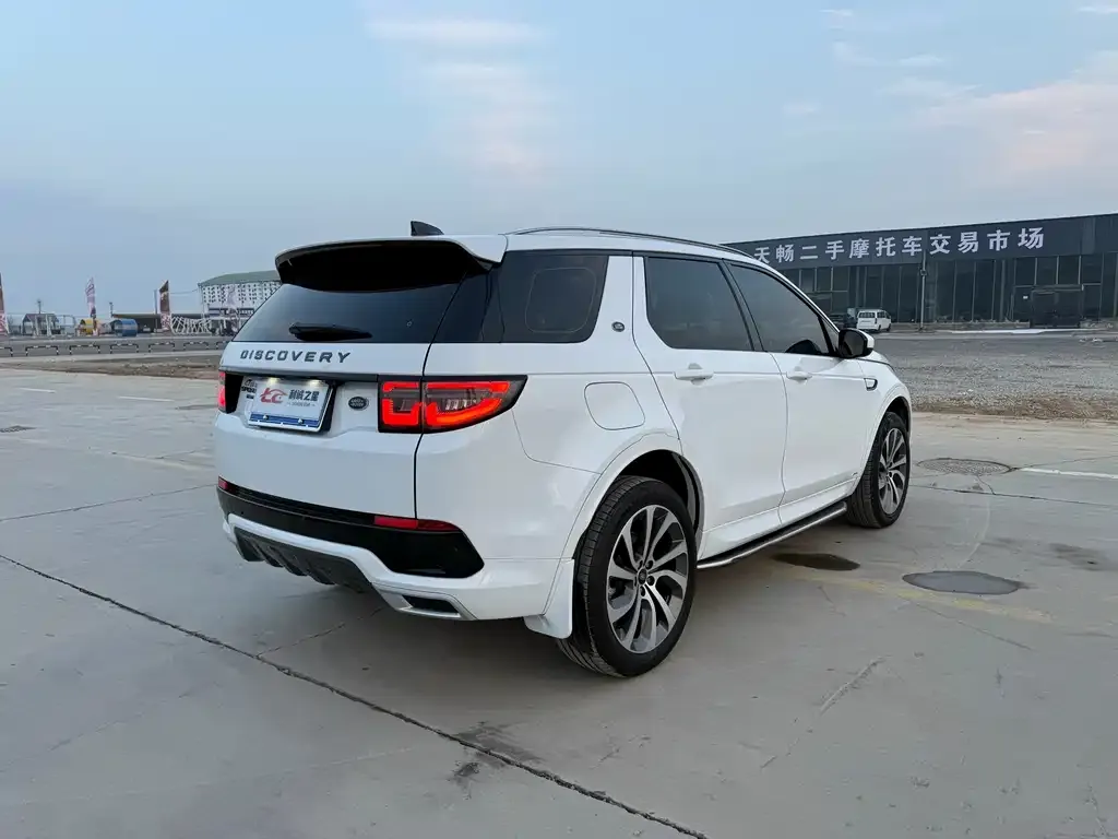 Land Rover Discovery Sport — фото 2