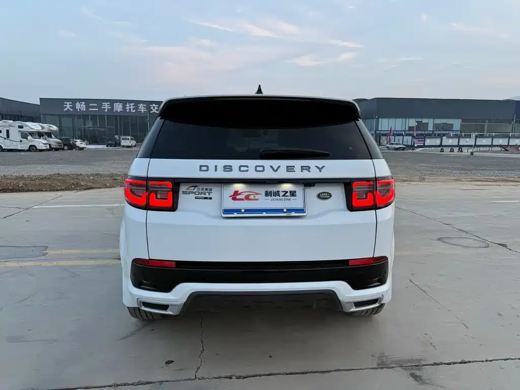 Land Rover Discovery Sport — фото 10