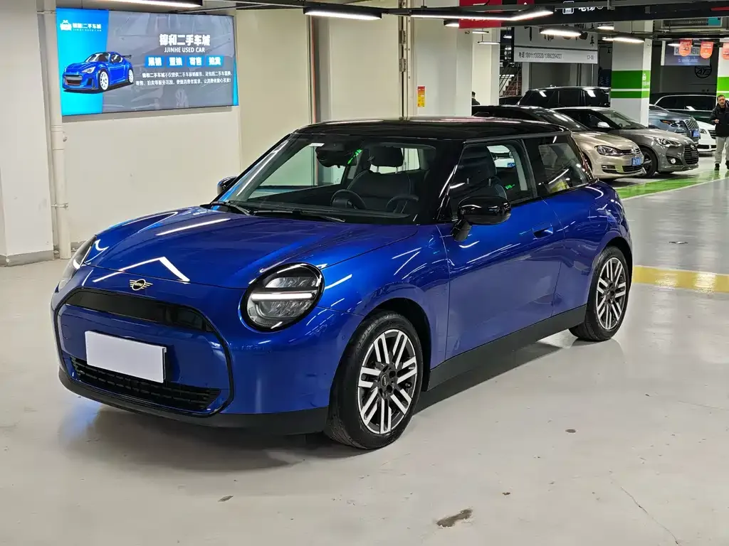 MINI Cooper EV — фото 1