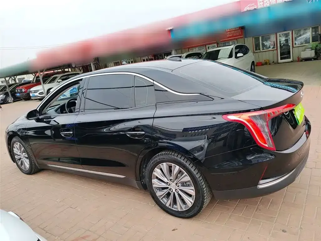 Hongqi E-QM5 — фото 8
