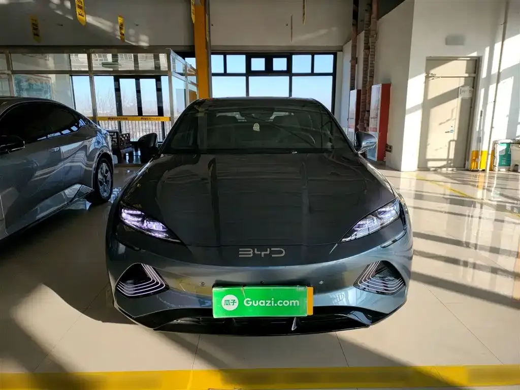 BYD Seal — фото 3