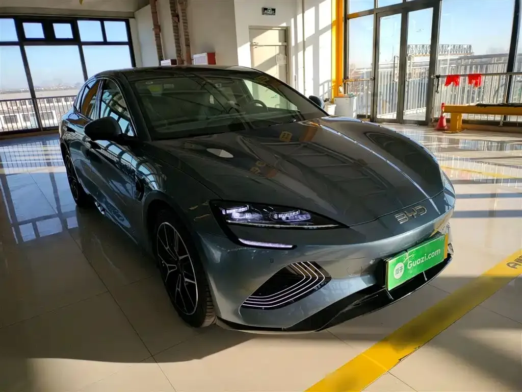 BYD Seal — фото 2