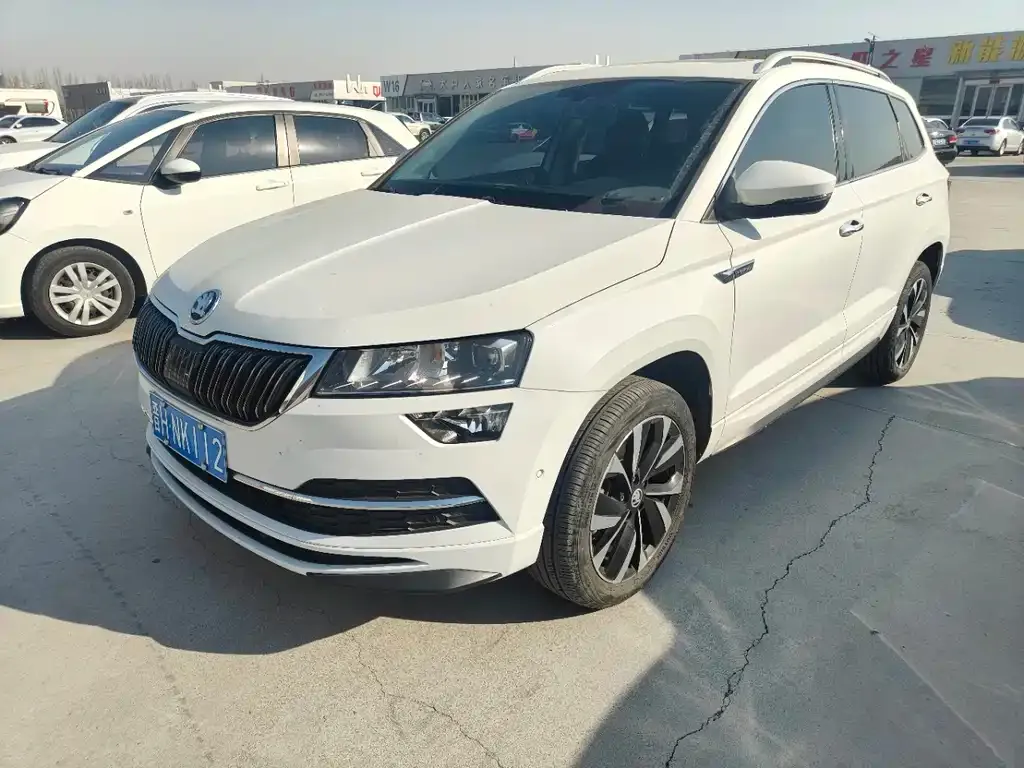 Skoda Karoq — фото 1