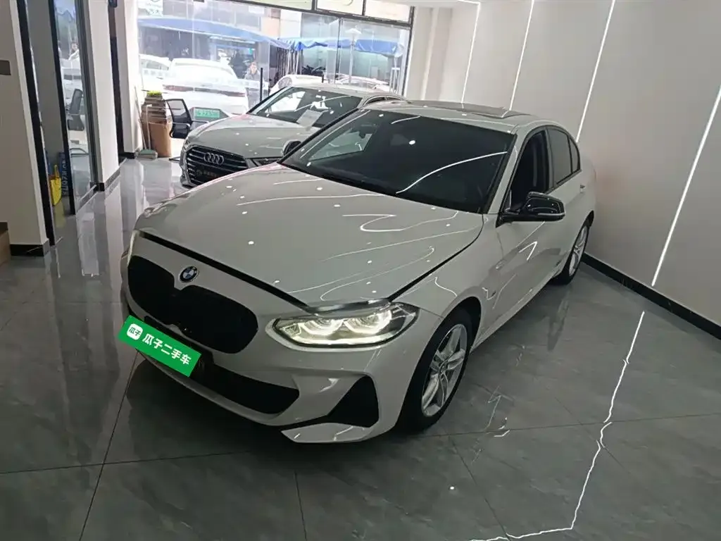 BMW 1 Series — фото 1