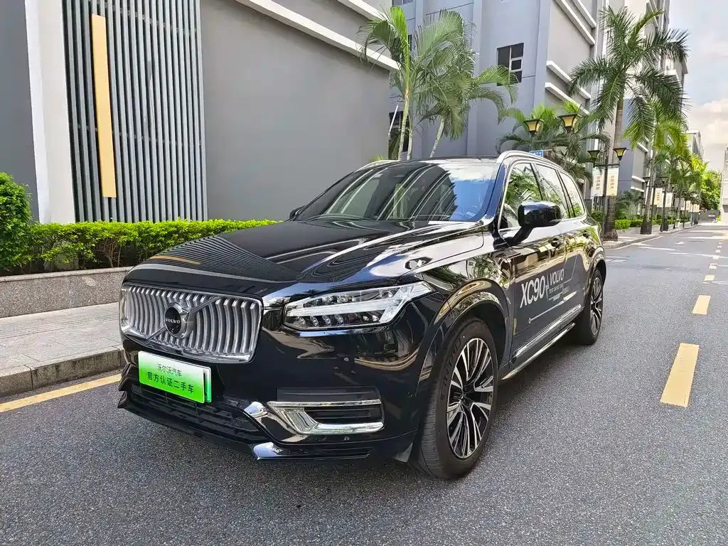 Volvo XC90 PHEV — фото 1