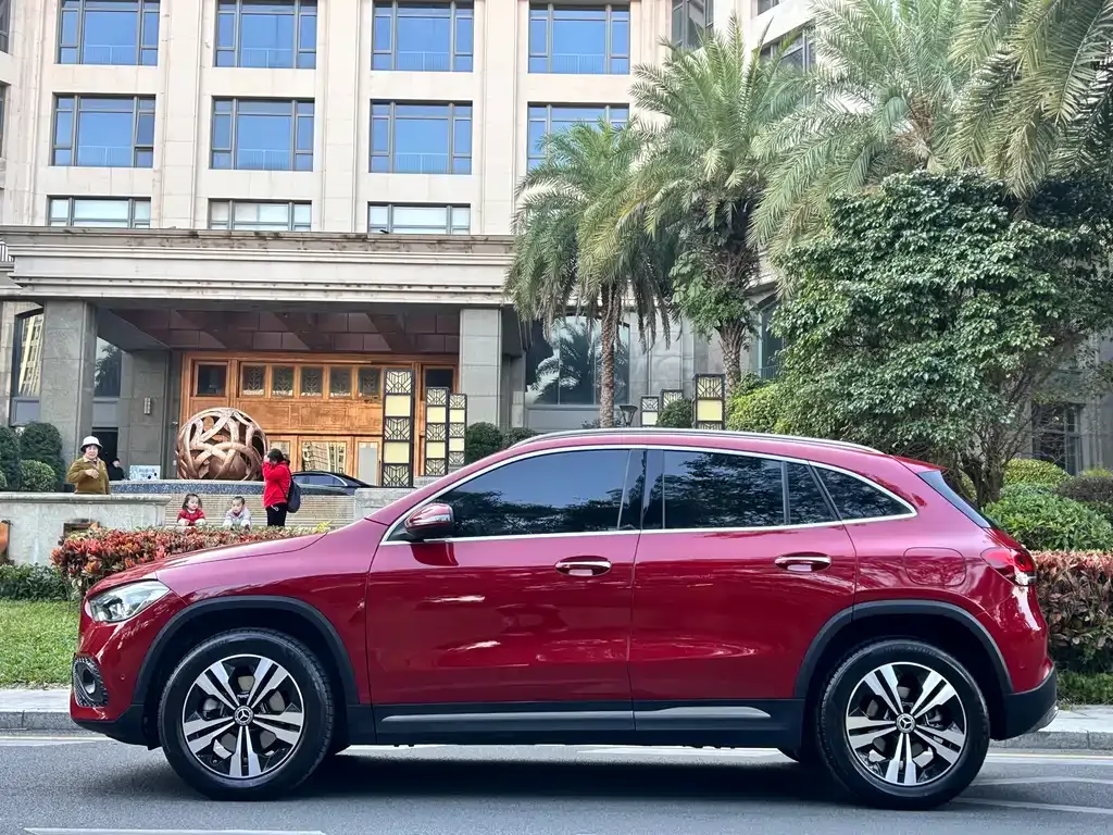 Mercedes-Benz GLA — фото 9