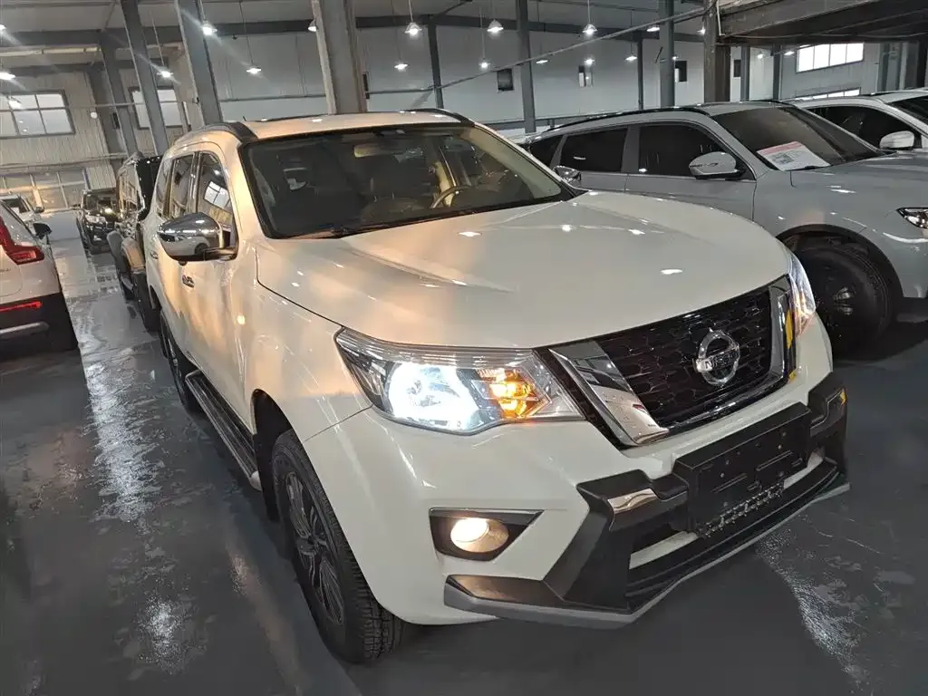 Nissan Terra — фото 9