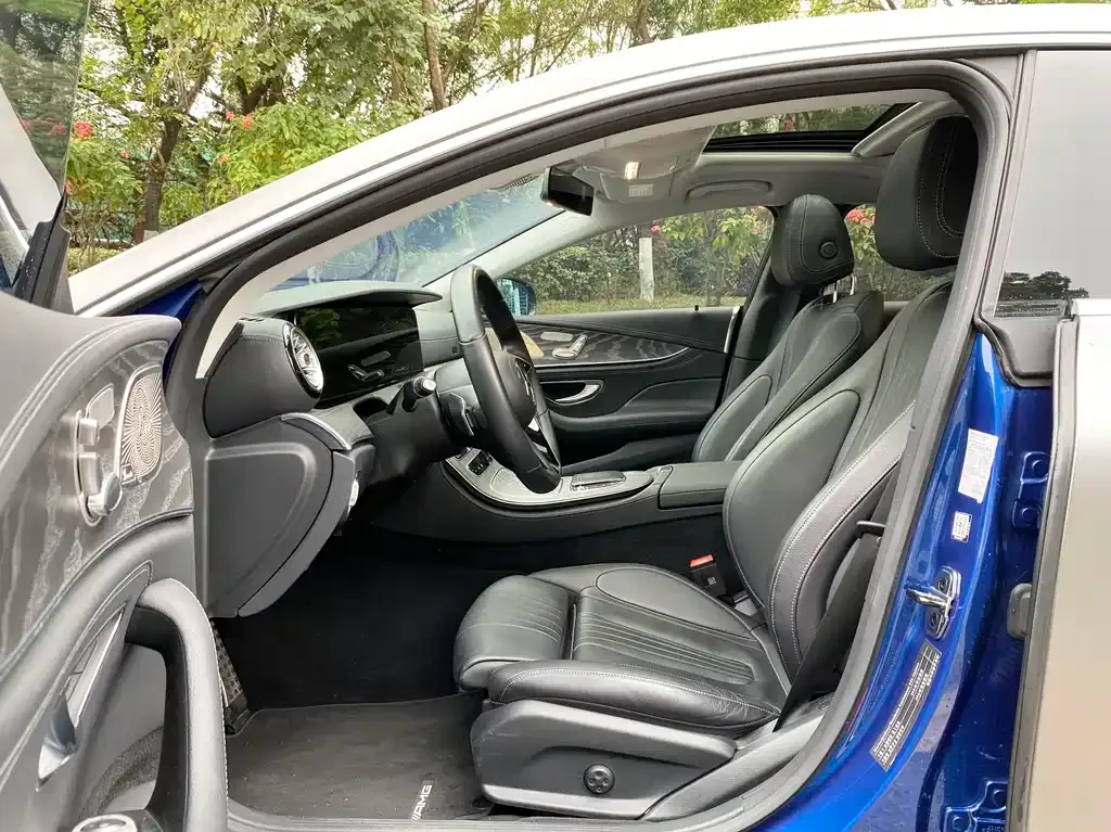 Mercedes-Benz CLS — фото 3