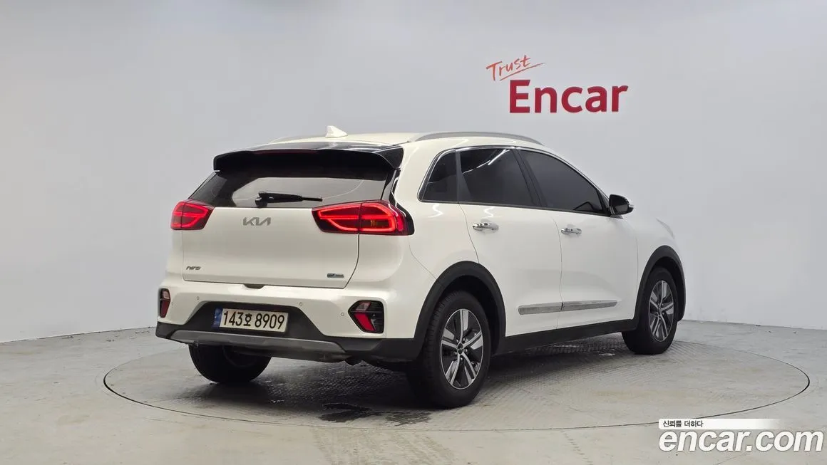 Kia Niro — фото 3