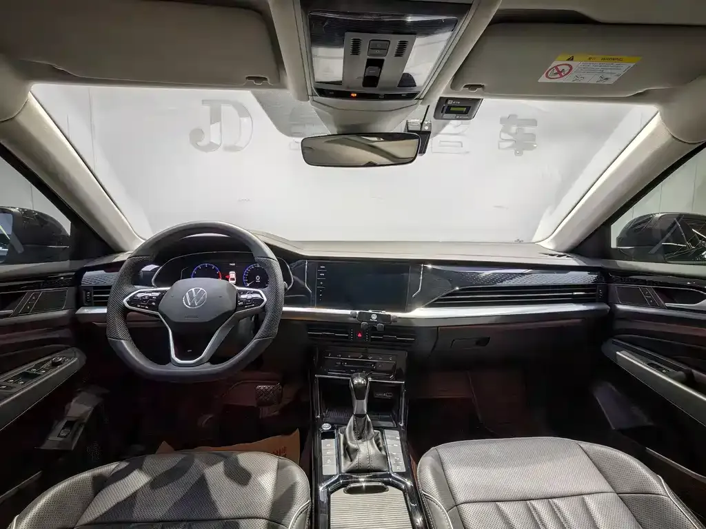 Volkswagen Passat — фото 3