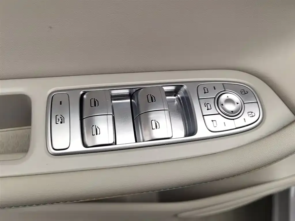 Chery Tiggo 8 PRO NEV — фото 9