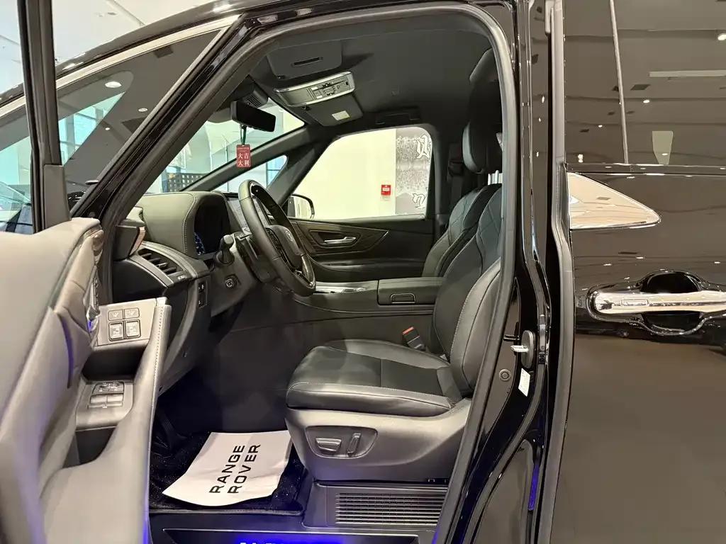 Toyota Alphard — фото 9