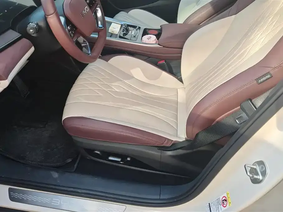 BYD Seal — фото 3