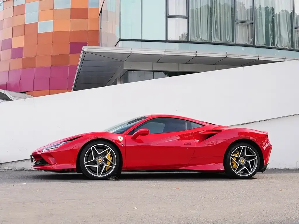 Ferrari F8 — фото 4
