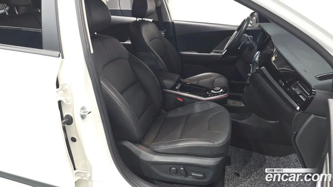 Kia Niro — фото 10