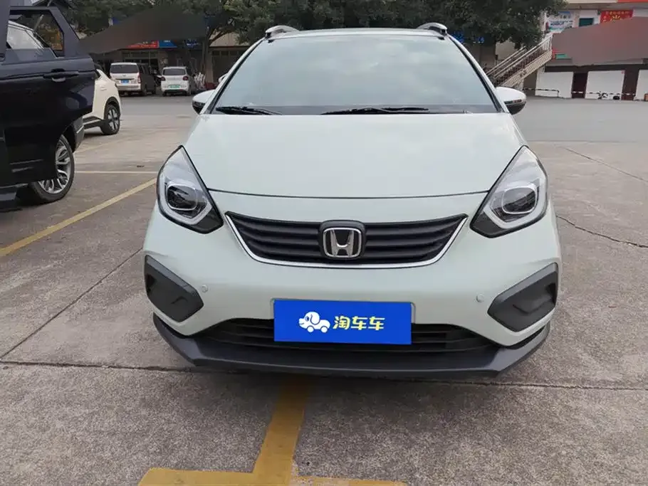 Honda Fit — фото 10