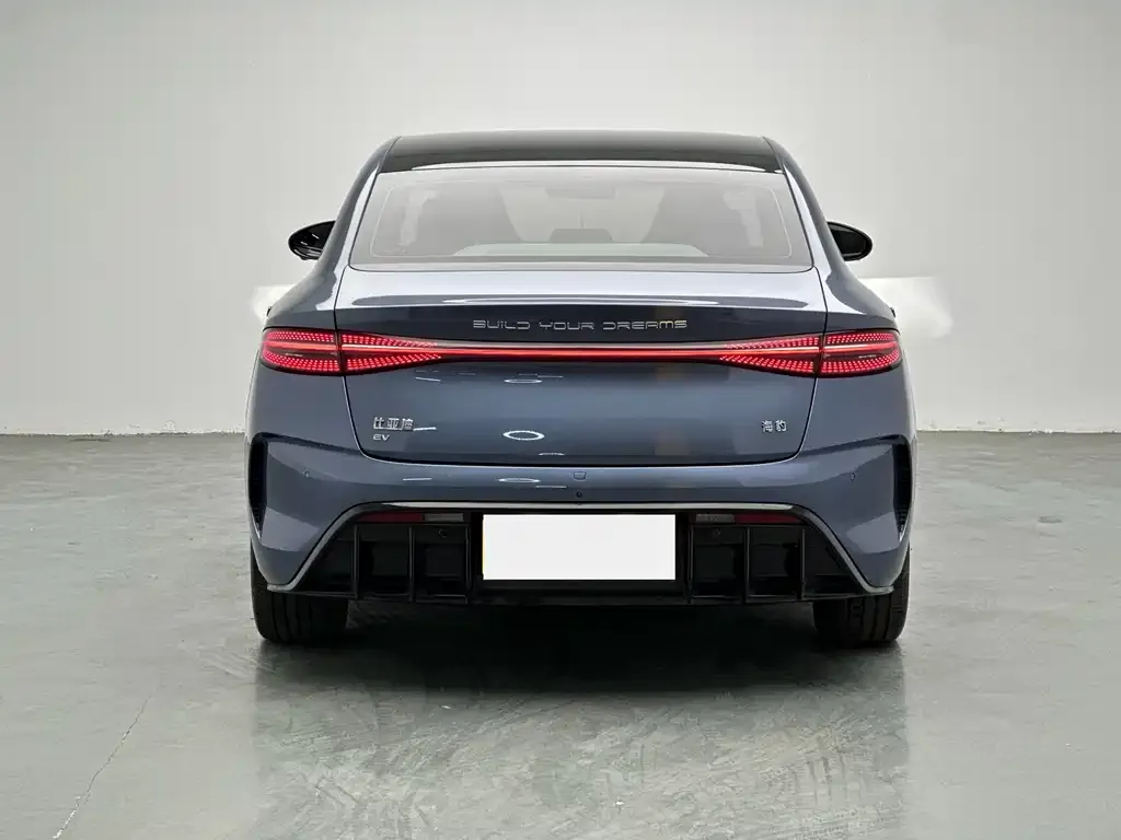 BYD Seal — фото 8