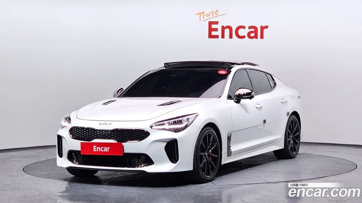 Kia Stinger — фото 1