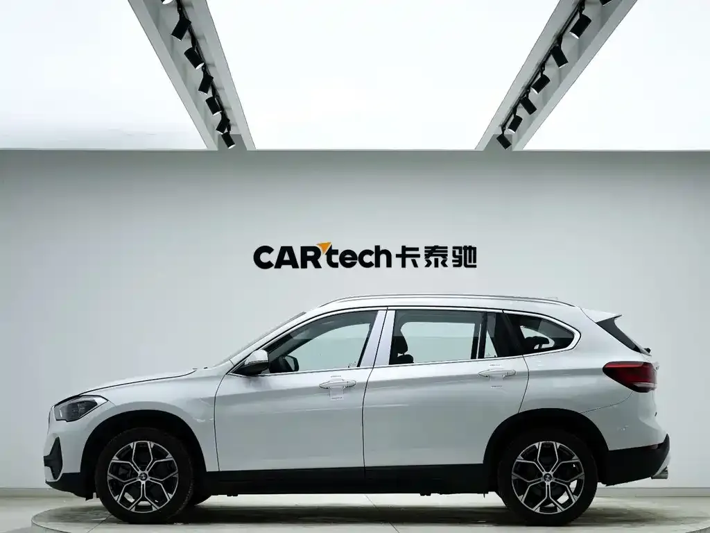 BMW X1 — фото 2