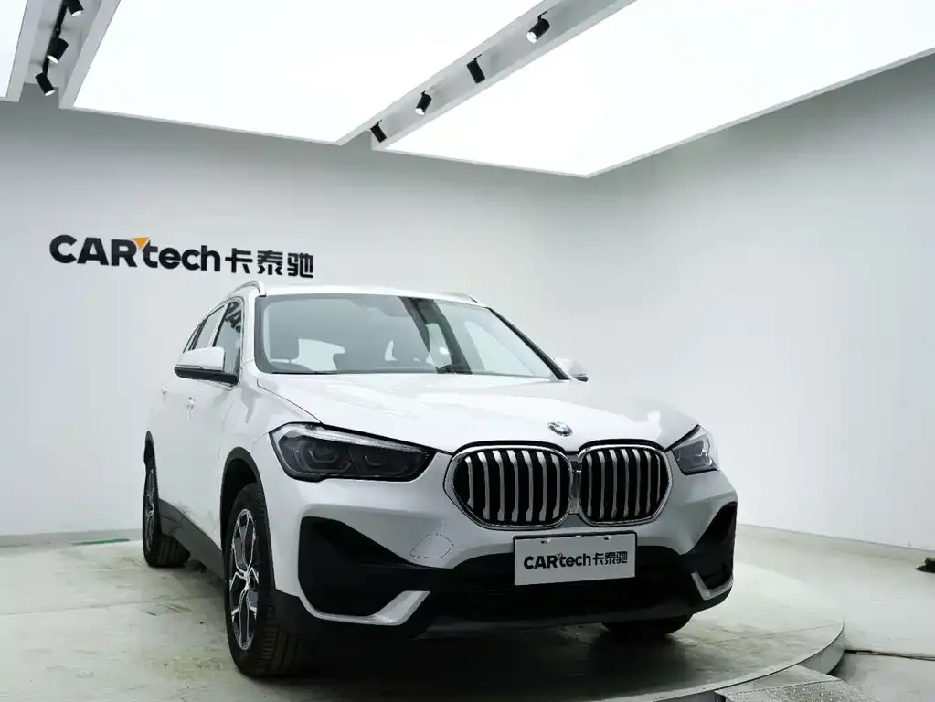 BMW X1 — фото 6