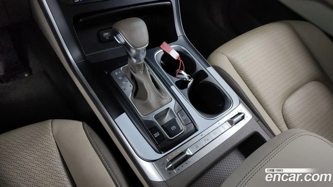 Kia Carnival — фото 10