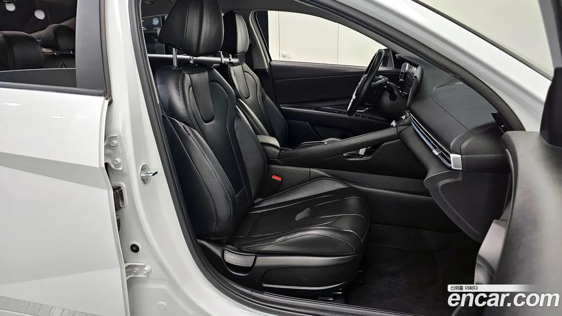 Hyundai AVANTE — фото 6