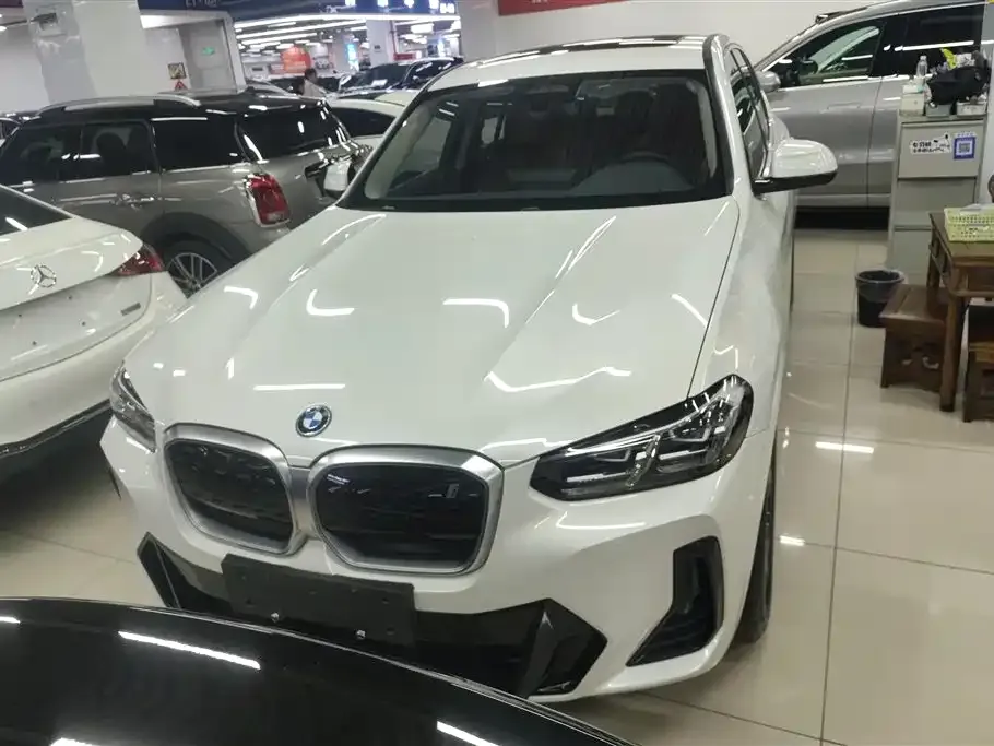 BMW iX3 — фото 2