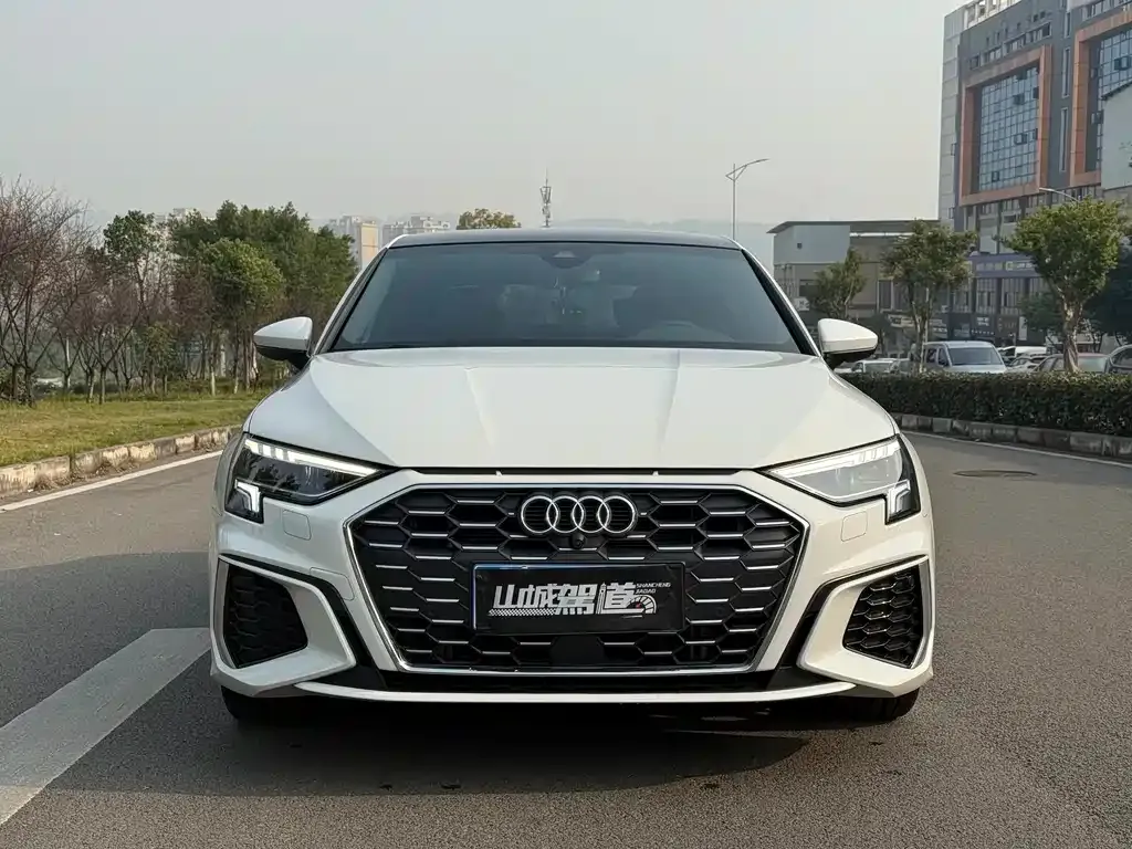Audi A3 — фото 2