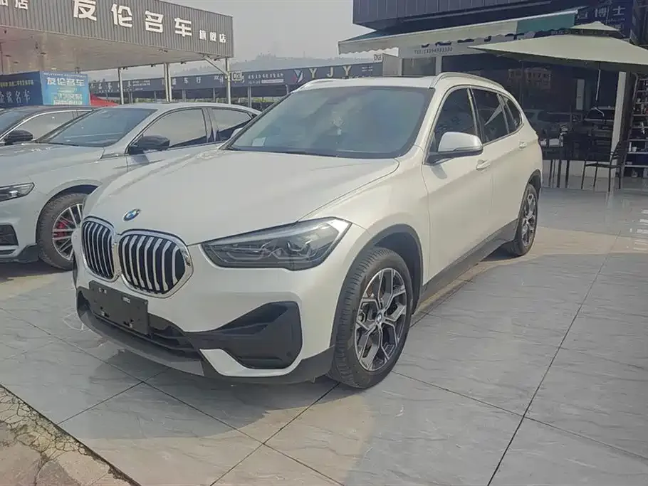 BMW X1 — фото 1