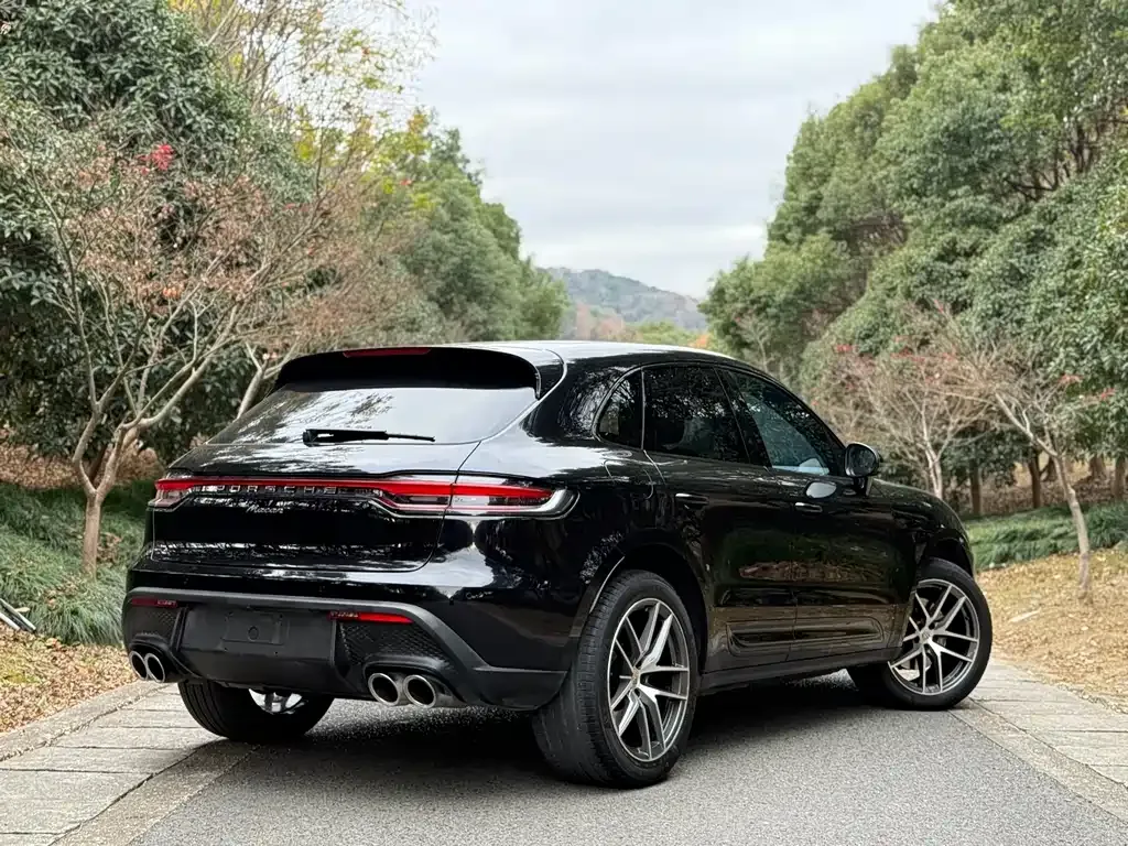 Porsche Macan — фото 9