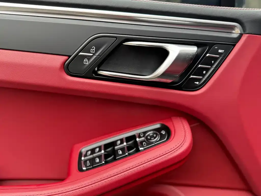 Porsche Macan — фото 4